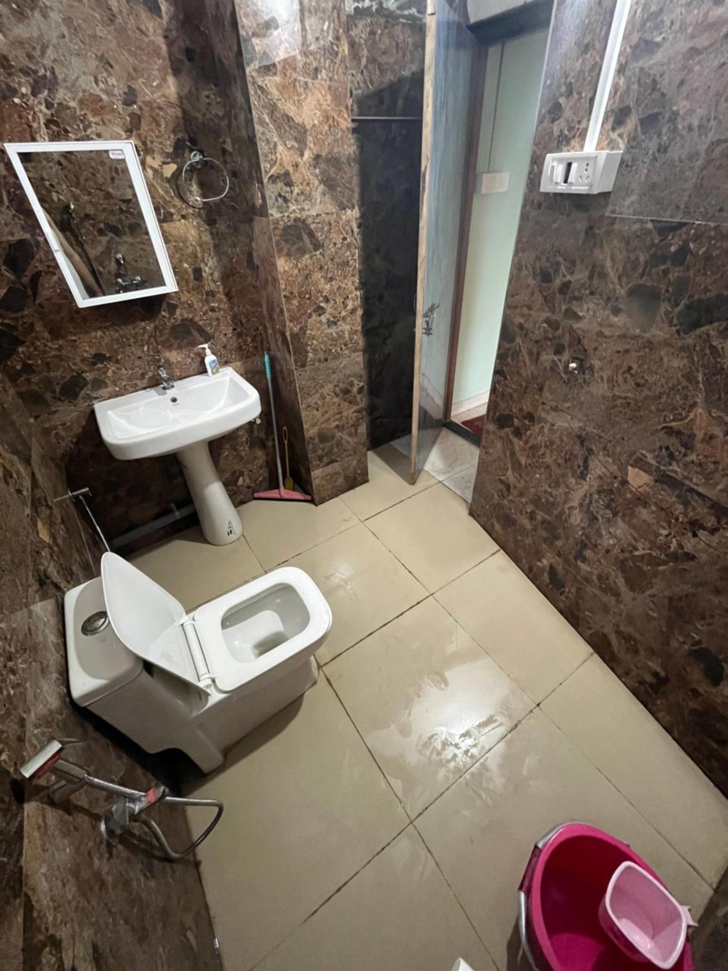 Hemalata Hilltop Residency Kamakhya Lodge *